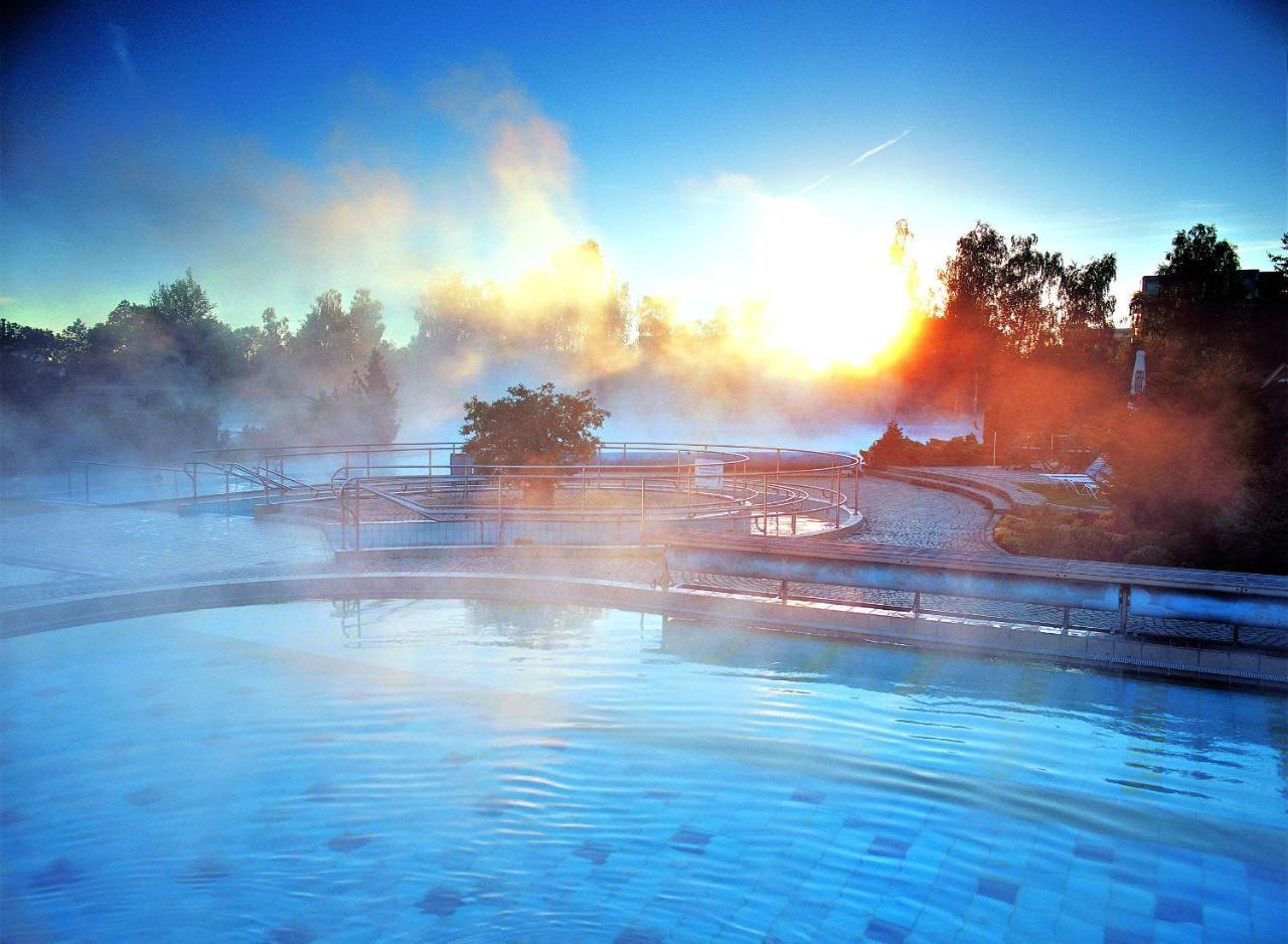 Hotel Juwel Bad Füssing Екстериор снимка
